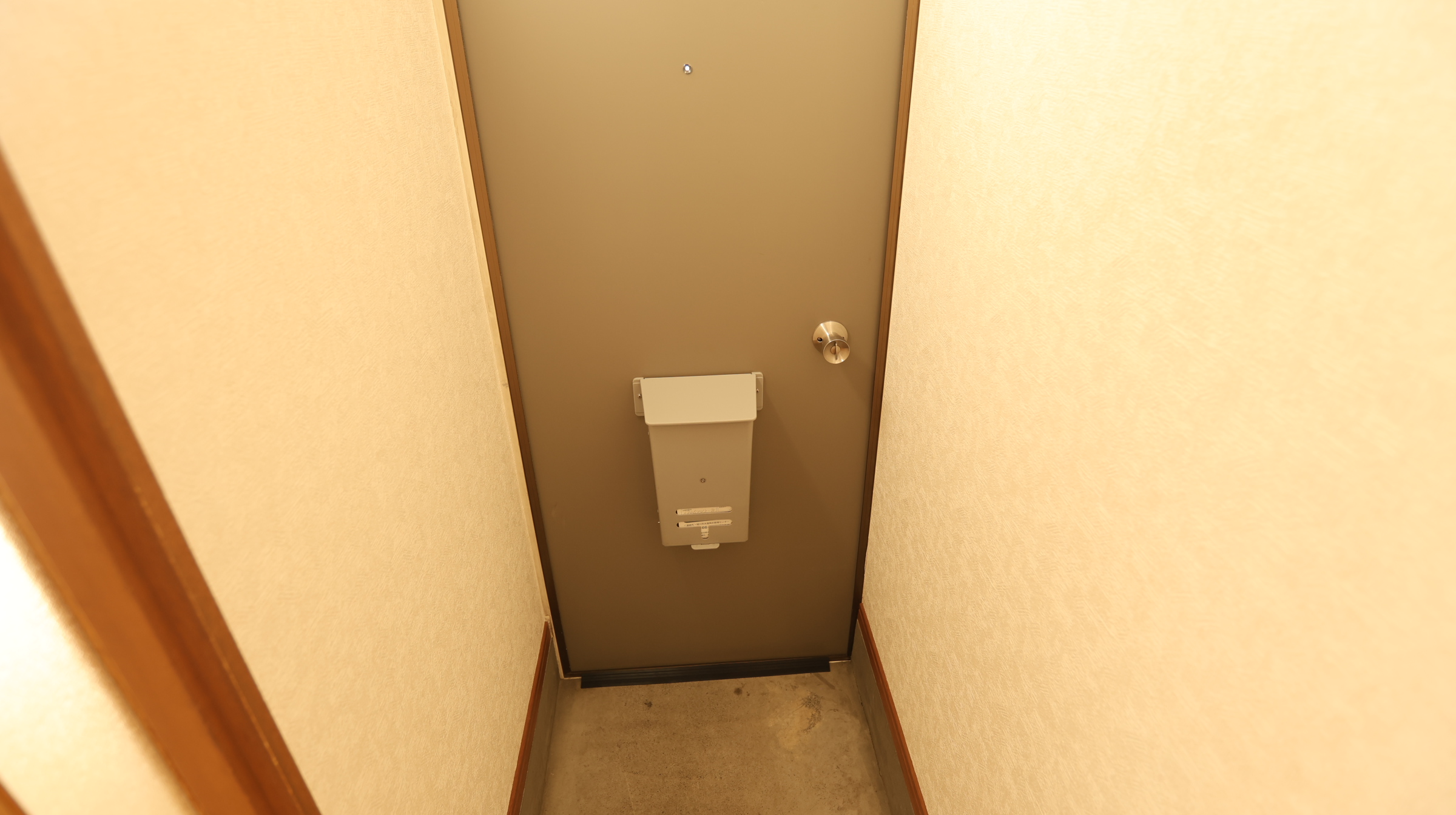 コンパクトな玄関