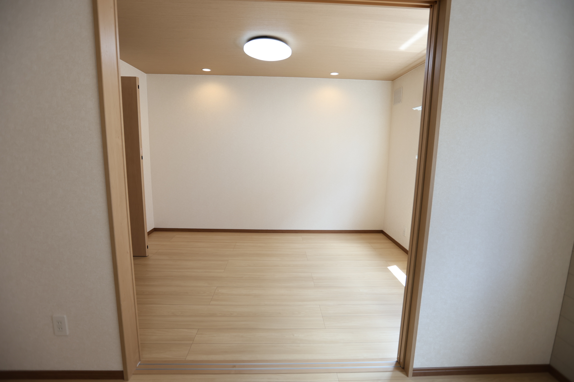 大川マンションB-102